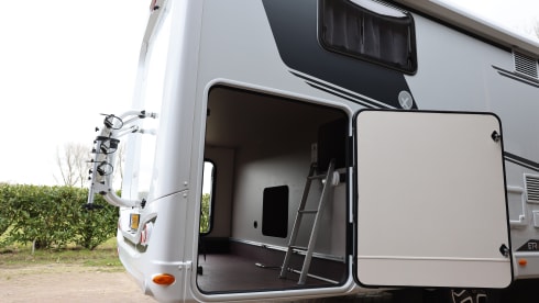 4p Etrusco I7400SB from May 2022