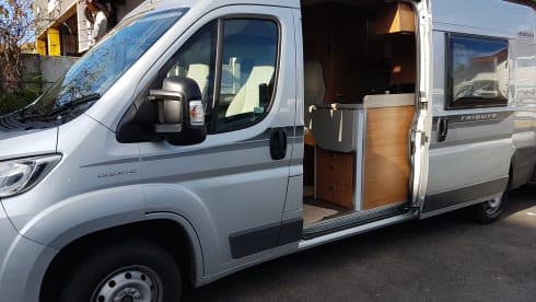 4 berth Tribute – Family Friendly 4 berth T 669 (Liverpool)