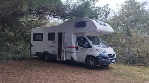 Samantha – Luxury 6 Birth 746 Rollerteam Motorhome