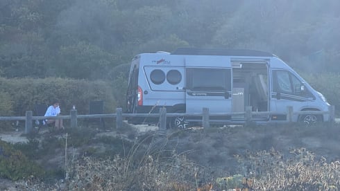 Follow the Sun – 4p Carthago bus from 2023