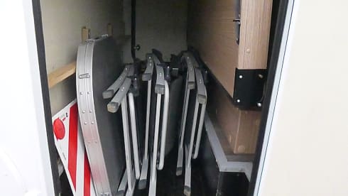 Lousje – Carado 3 4 or 6 person automatic 