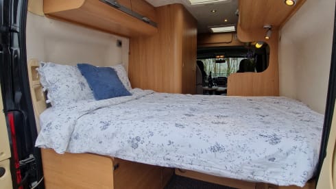 OFF-GRID – Very nice and fully equipped bus camper!