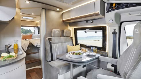 Freedom Suite – 2p Pössl bus uit 2026