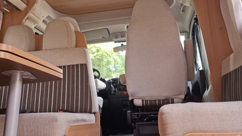 Huisje op wielen om mee op avontuur te gaan! – Schönes Familienwohnmobil