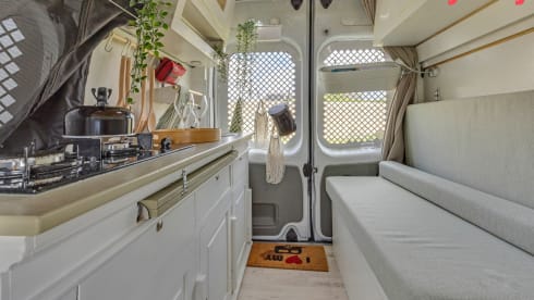 Renault Camper bus – Nice and strong campervan from 2005