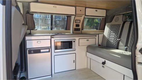 FloRider  – 4 berth Volkswagen campervan from 2018