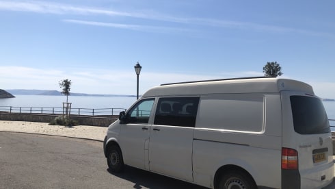 Pedi – Bespoke 2 berth VW Transporter 