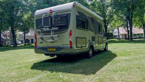 4p Bürstner ixeo 664 half integraal 2013 /airco/cruisecontrol/Hefbed