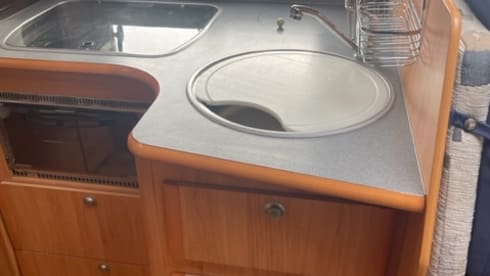 izilda & david – Camper 5 plaatsen Adriatik koraal 650SP Fiat ducato