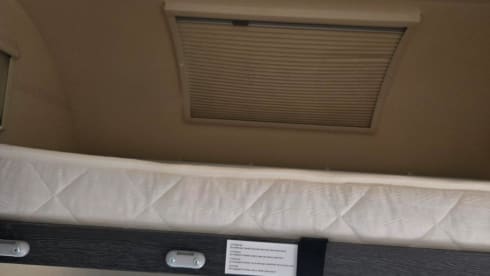MOTORHOME HIRE: 2023 Roller Team Zefiro 675 Motorhome 2.0
