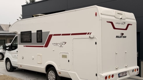 Superdeluxe Motorhome Automaat met krachtige motor