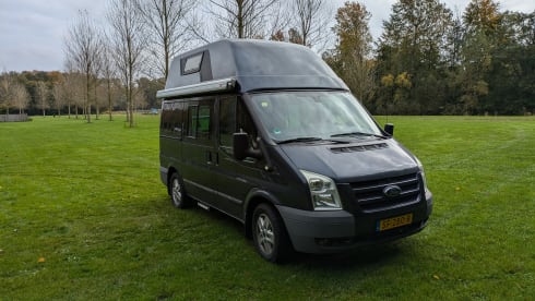 4p Ford Nugget, ideal with children!