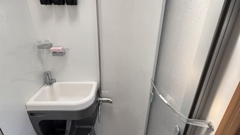 Mitzy  – 6 berth Bailey Autograph Motorhome 