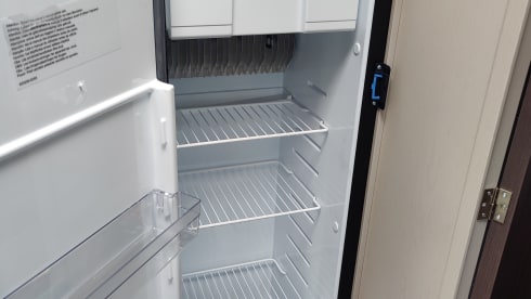  Cozy (family) camper semi-integrated - 4 persons (new 2023) 