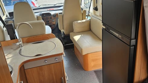 4p Hymer integrated from 2004