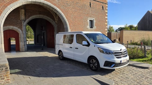 BOEK NU JE NAJAARS- of WINTERTRIP! – 🚐 AntilopeVAN Comfort Plus: compattezza e funzionalità intelligenti!