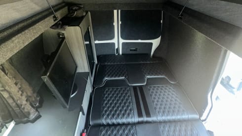 Ron – Stay classy in "Ron" the VW 4 berth Campervan