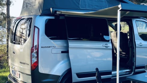 Vantura – Full option Ford Nugget plus Trail campervan 