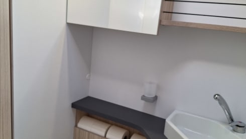 4/5p Sun Living semi-integrated from 2024