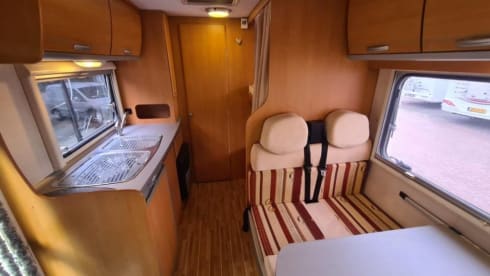 4P Roller Team / CI Elliot 10 Alcove with bunk bed from 2008