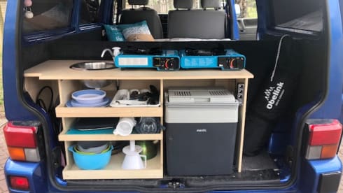 Waves – Waves - Cozy and robust VW T4 campervan