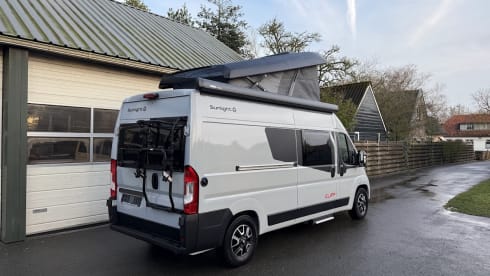 Camping-car Sunlight Cliff 600 RT pour 4 personnes à partir de 2025