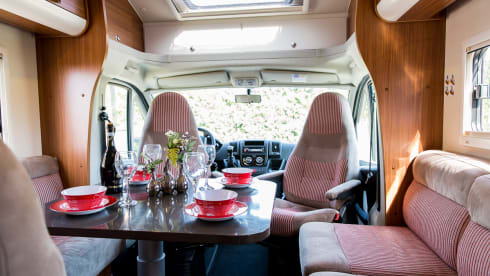 Luxurious spacious 5 person Adria Matrix 680 SP