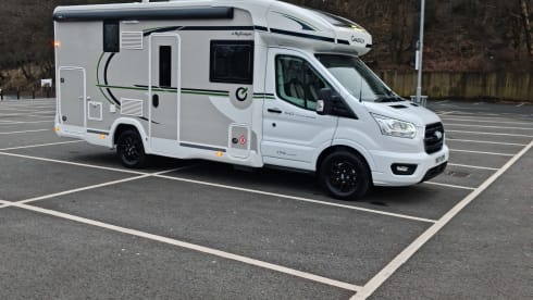 james – New luxury 4 berth Chausson 6 speed automatic 2025