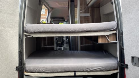 Autobus Volkswagen a 4 posti letto del 2016