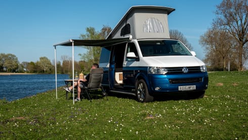 Joep – 4p Volkswagen campervan from 2013