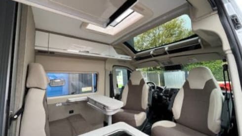 2p Karmann bus uit 2022