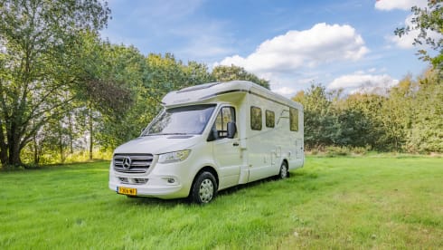 4p Hymer semi-integrated from 2022