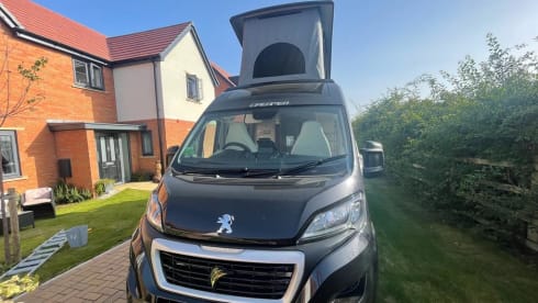 Frida  – Dreamer 55UP large campervan