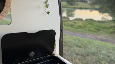 ColumBus  – Off-Grid Campervan | Stylish 