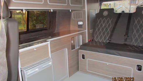 Pistol 2 – 4-Bett-Volkswagen-Campervan von 2016