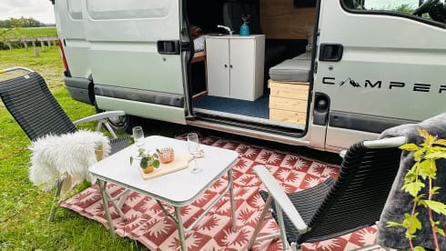 One life Live it  – 4p Renault bus uit 2005