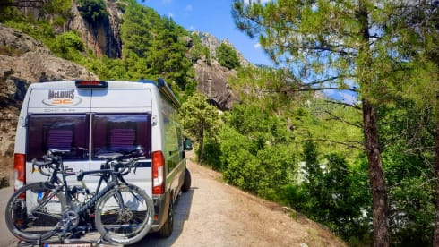 Willy – Cozy camper van to go on an adventure with!