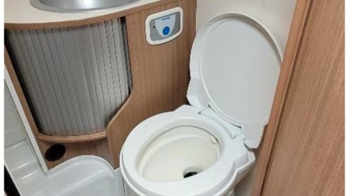 6p Adria Mobil semi-integrated from 2012