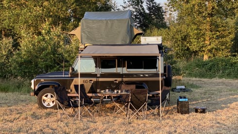 Defender 110 by Lowland Escapes