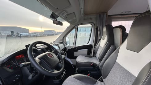 Sunlight A72 – ruime en complete familiecamper – klaar voor avontuur