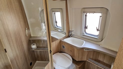 Boxstar Family – 4p Knaus bus uit 2018