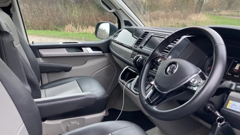 Violet – Luxury Top Spec VW  California -Angel Islington London