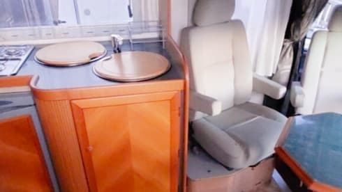 Compact integral camper with 4 berths - available from 3-8