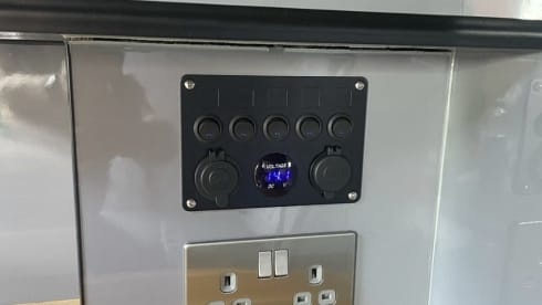 Campervan with Elevating Roof