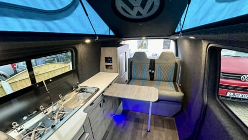 Road surfer – 4 berth Volkswagen campervan from 2017