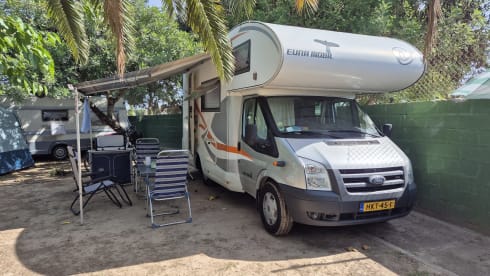 3p Renault Rapido integrated retro camper