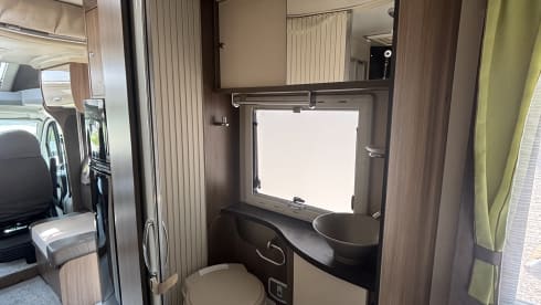 Luxury 4 Beth 4 belts  – 4 berth 4 belted Fiat 