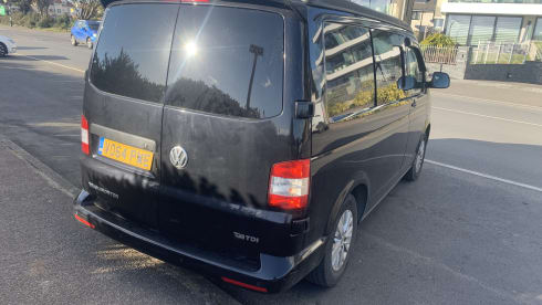 Dora – 4 berth VW Transporter Campervan 