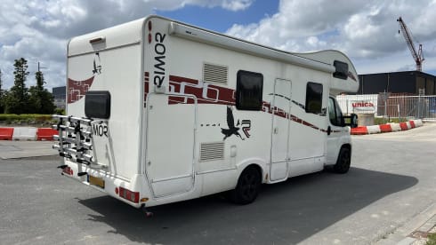 Rimor Seal 9 – The Family All Rounder