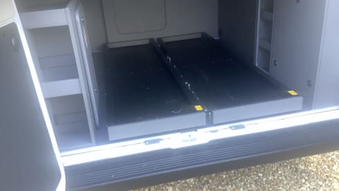  Autotrail Expedition 68 Pop Top 2/3/4 Berth